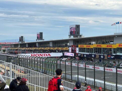F1